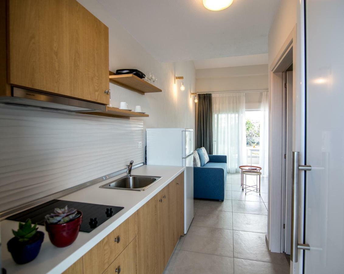 The Papoutsakis Apartments Nikíti Kültér fotó